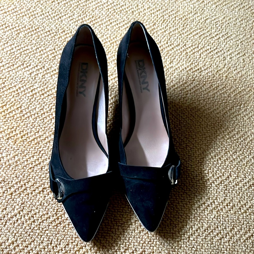 DKNY black suede pumps